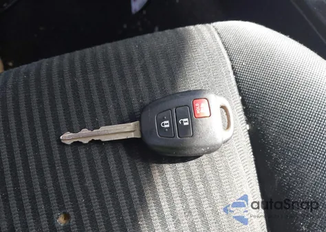 2017 Toyota Rav4 Le z USA, uszkodzony, nr VIN 2T3BFREV8HW630730